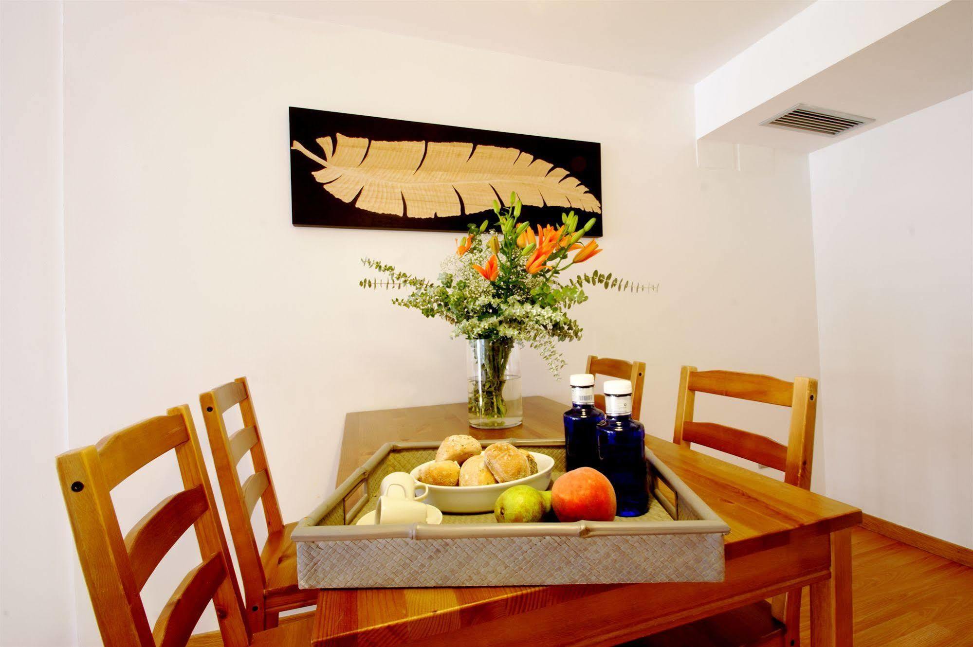 Short Stay Group Liceu Serviced Apartments Barcelone Extérieur photo