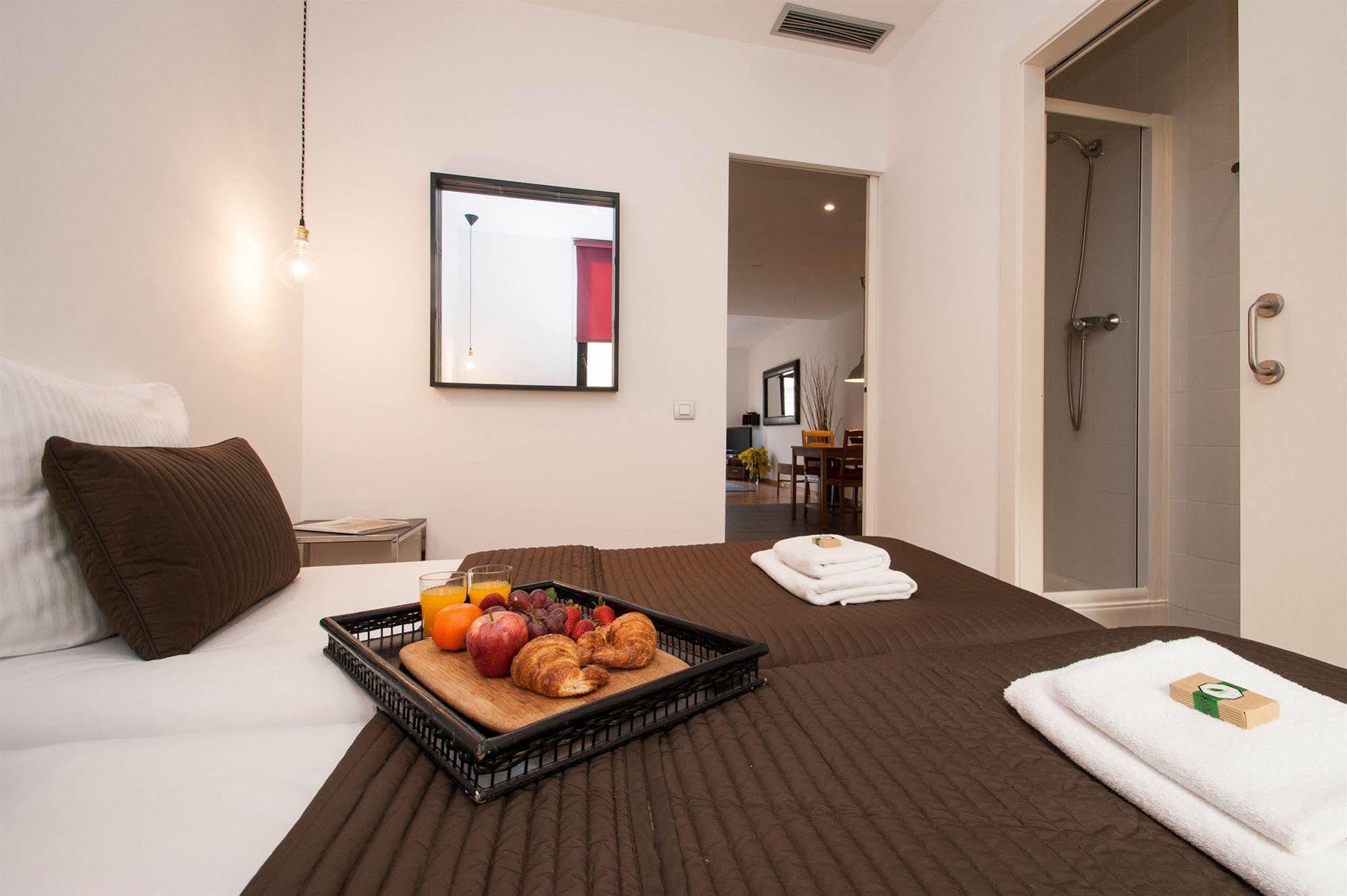 Short Stay Group Liceu Serviced Apartments Barcelone Extérieur photo
